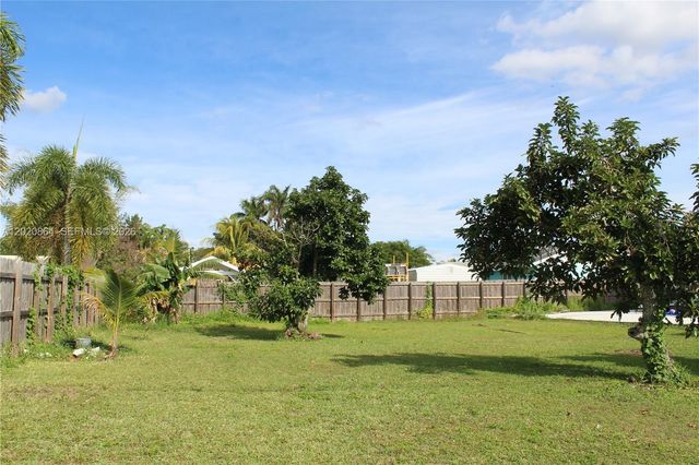 496 SW 9th Ave, Florida City, FL 33034
