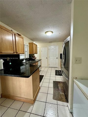 496 SW 9th Ave, Florida City, FL 33034