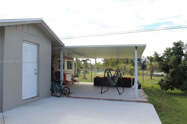 496 SW 9th Ave, Florida City, FL 33034