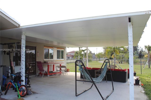 496 SW 9th Ave, Florida City, FL 33034