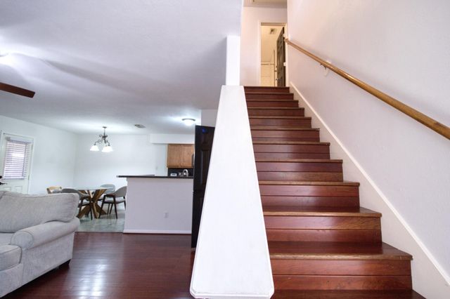 9519 Garrett Pine Lane, Houston, TX 77044