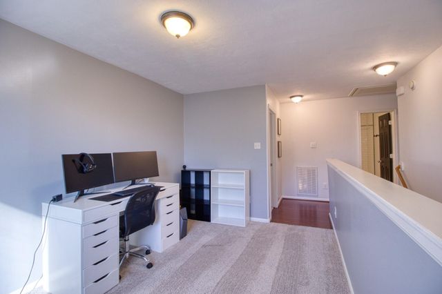 9519 Garrett Pine Lane, Houston, TX 77044