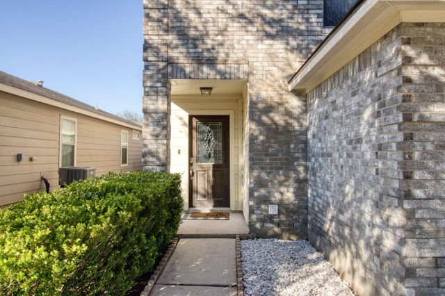 9519 Garrett Pine Lane, Houston, TX 77044