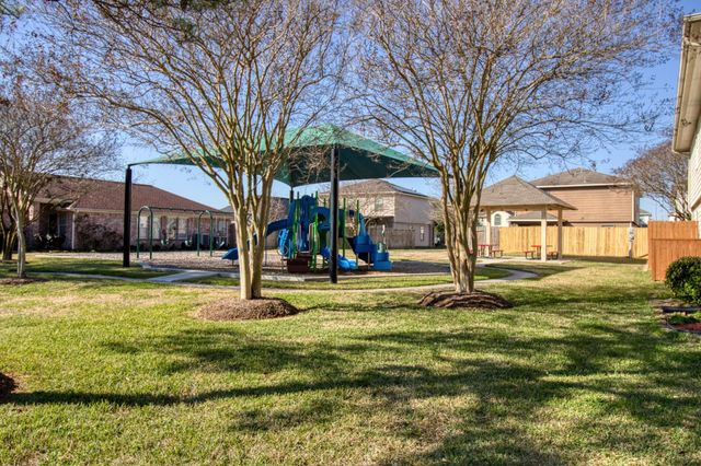 9519 Garrett Pine Lane, Houston, TX 77044