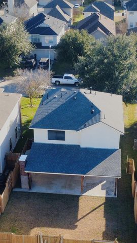 9519 Garrett Pine Lane, Houston, TX 77044