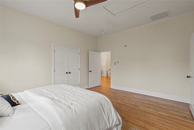 836 W 8th Street, Dallas, TX 75208