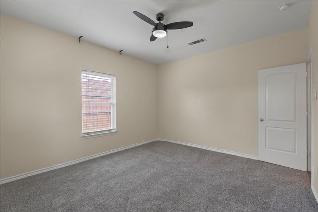 836 W 8th Street, Dallas, TX 75208