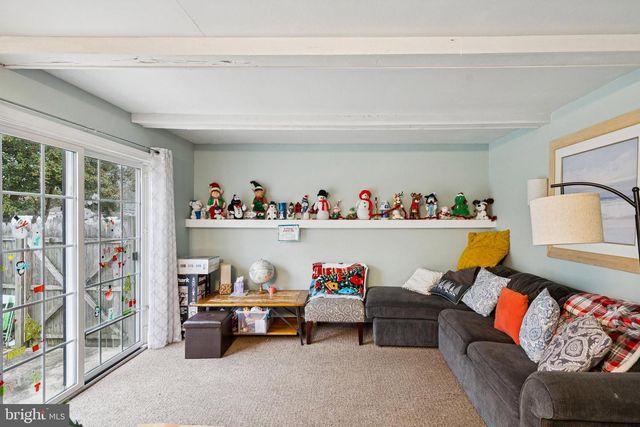 323 WESTMINSTER BLVD, Blackwood, NJ 08012