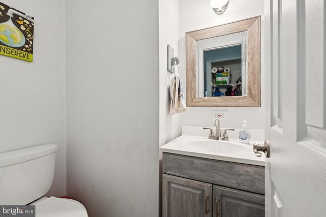 323 WESTMINSTER BLVD, Blackwood, NJ 08012