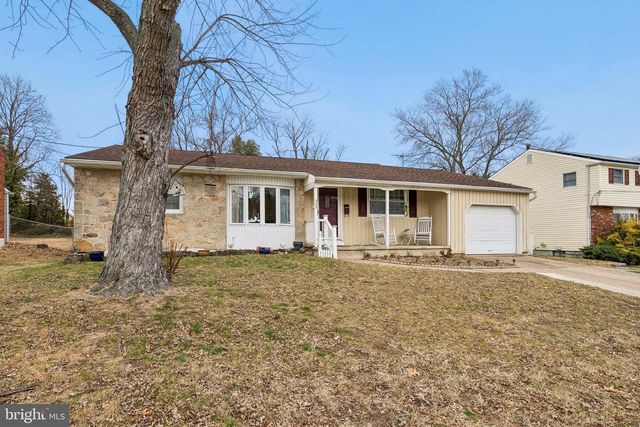 323 WESTMINSTER BLVD, Blackwood, NJ 08012