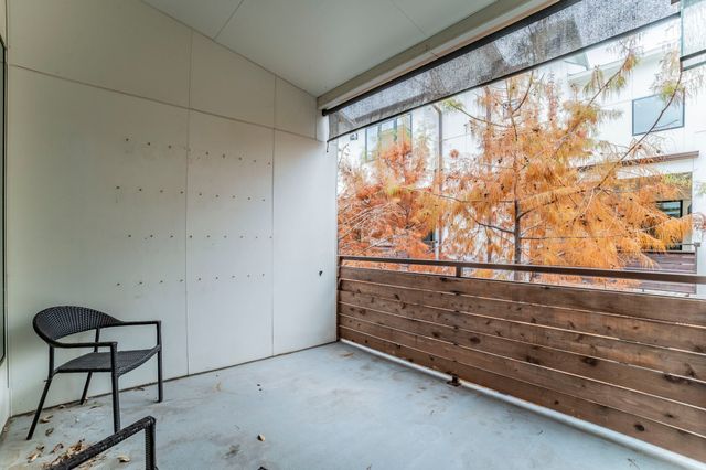 321 College Avenue, Fort Worth, TX 76104