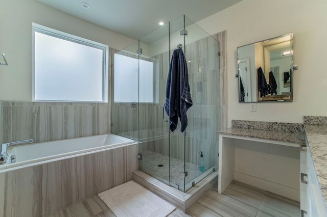 321 College Avenue, Fort Worth, TX 76104