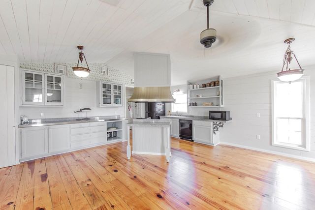 7762, 7763,7764 Waterfront Dr, Chauvin, LA 70344