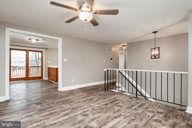 346 DUBLIN DR, Glen Burnie, MD 21060