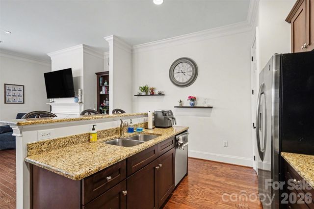 6705 Louisburg Square Lane, Charlotte, NC 28210