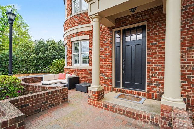 6705 Louisburg Square Lane, Charlotte, NC 28210