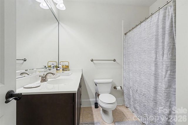 6705 Louisburg Square Lane, Charlotte, NC 28210