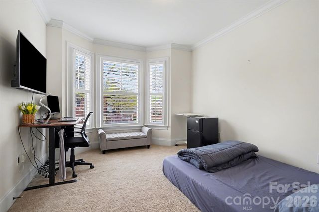 6705 Louisburg Square Lane, Charlotte, NC 28210