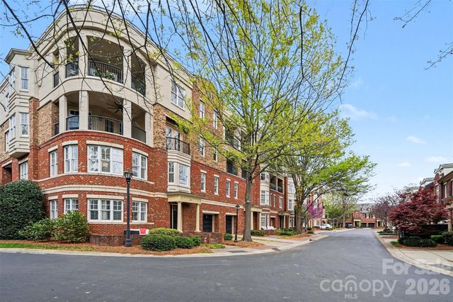 6705 Louisburg Square Lane, Charlotte, NC 28210