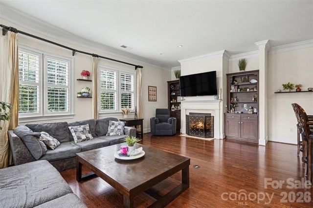 6705 Louisburg Square Lane, Charlotte, NC 28210