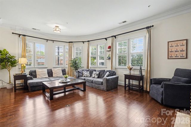 6705 Louisburg Square Lane, Charlotte, NC 28210