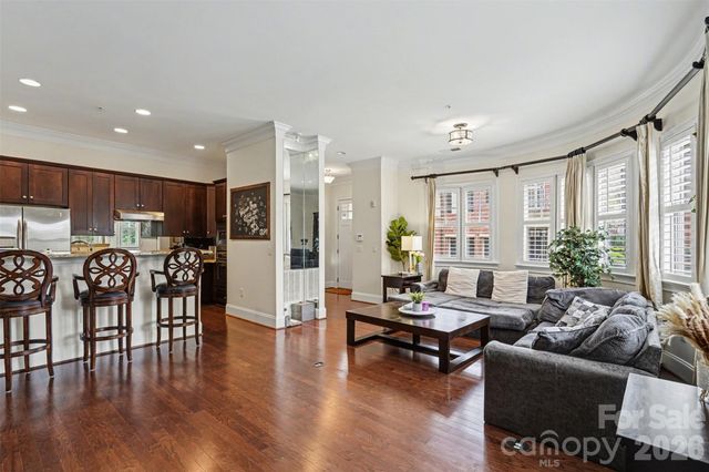 6705 Louisburg Square Lane, Charlotte, NC 28210