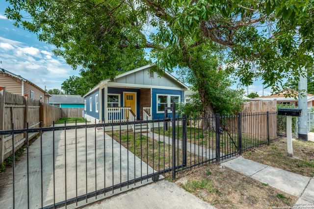 136 W Lambert St, San Antonio, TX 78204