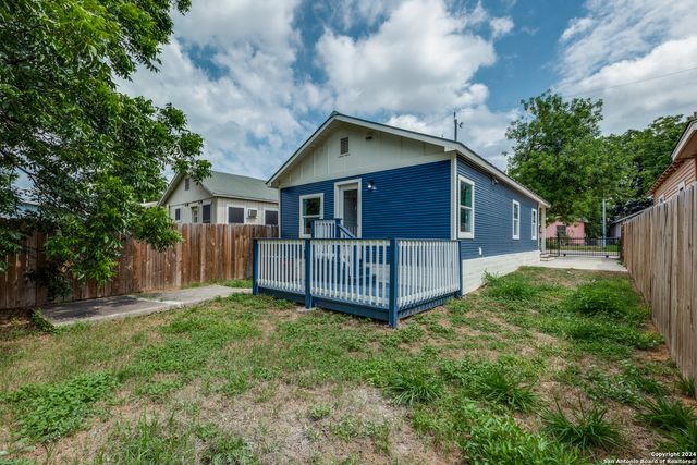 136 W Lambert St, San Antonio, TX 78204