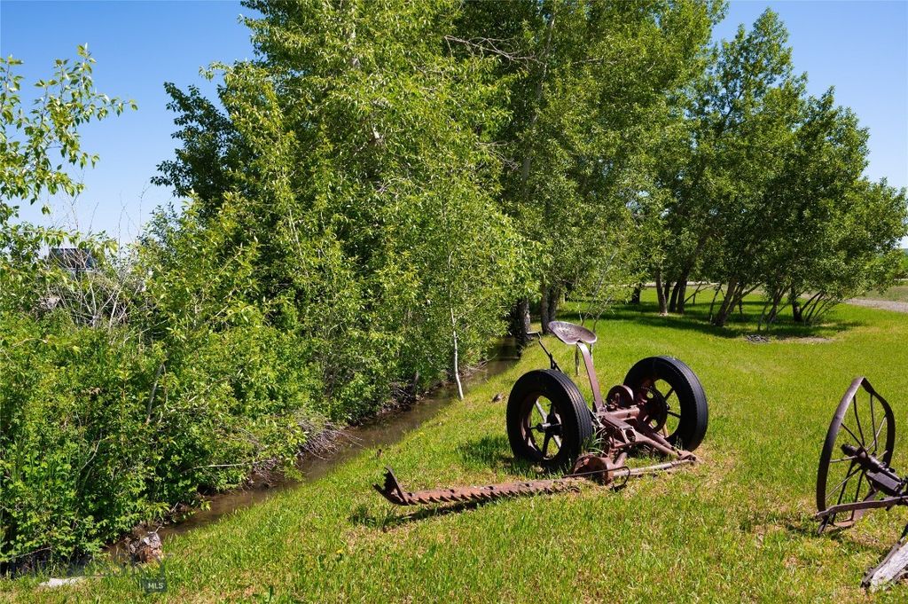 56 & 70 E Williams Road, Gallatin Gateway, MT 59730 photo 18