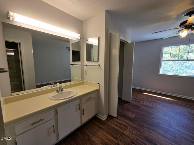 117 Kingsbury Drive, Chapel Hill, NC 27514