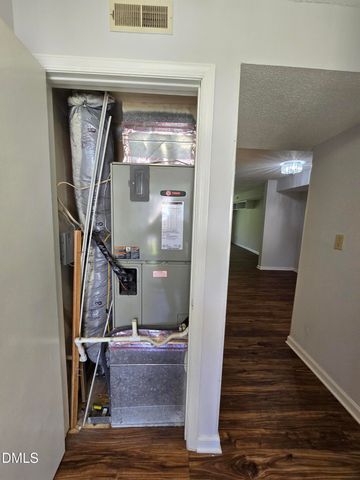 117 Kingsbury Drive, Chapel Hill, NC 27514