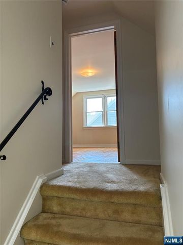 33 Longacre Drive, Livingston, NJ 07039