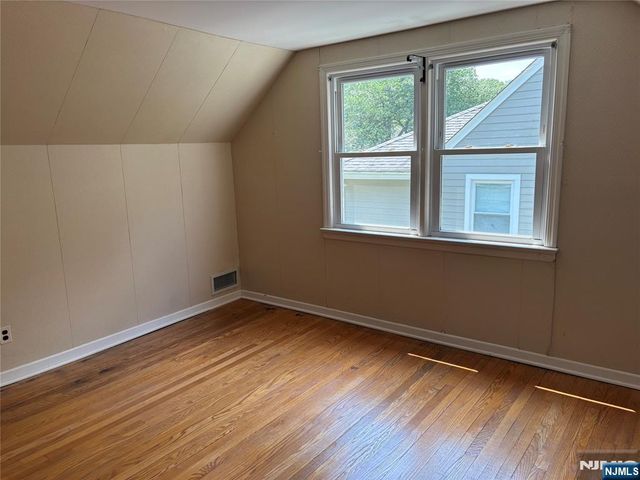 33 Longacre Drive, Livingston, NJ 07039