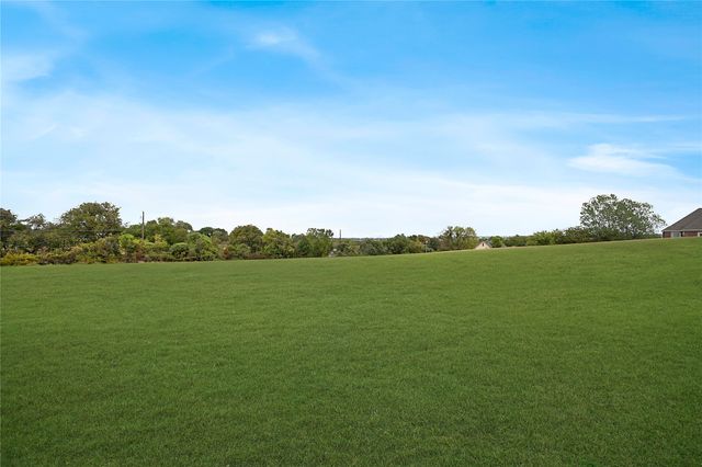 524 Rogers Road, Benbrook, TX 76126