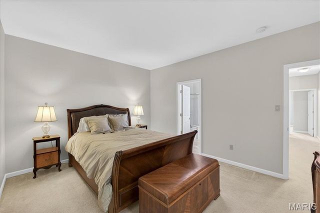 14736 Thornbird Manor Parkway, Chesterfield, MO 63017