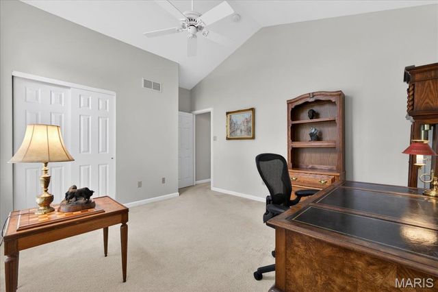 14736 Thornbird Manor Parkway, Chesterfield, MO 63017