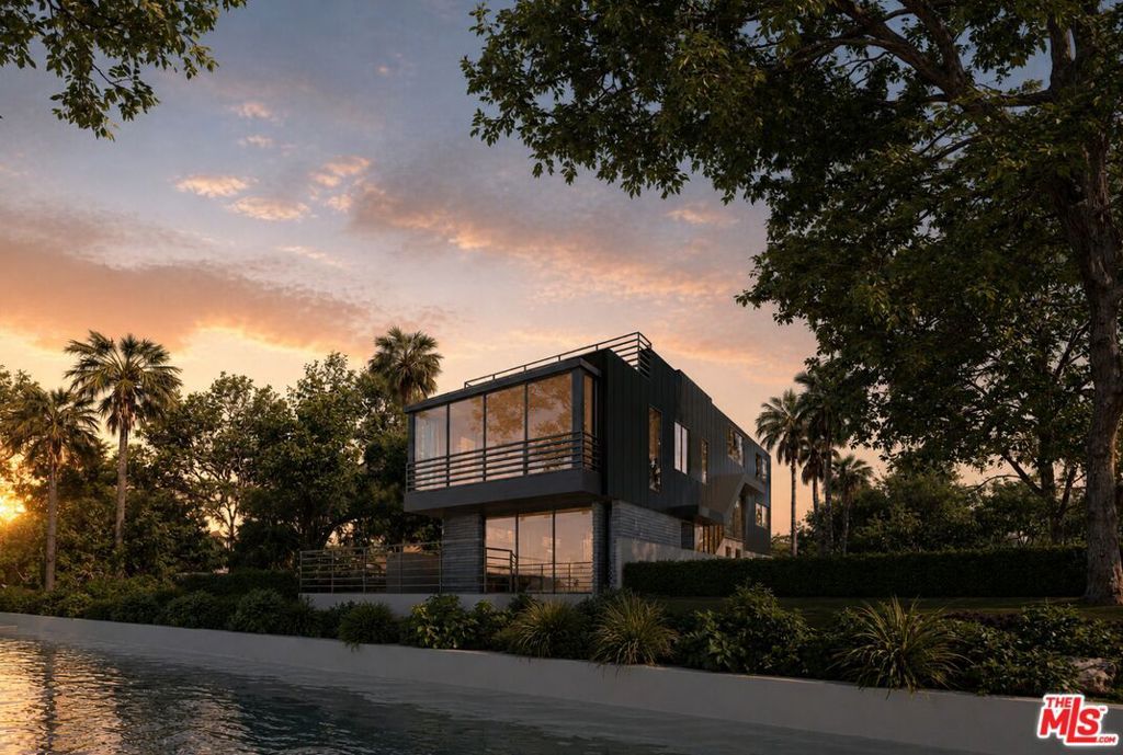Image 26 of property listing at 404 Linnie Canal, Venice, CA 90291