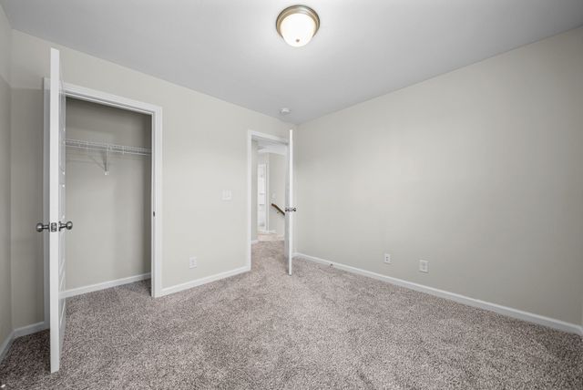 748 Jodine Ann Dr, Clarksville, TN 37043
