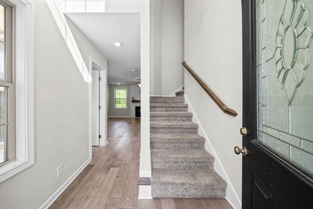 748 Jodine Ann Dr, Clarksville, TN 37043