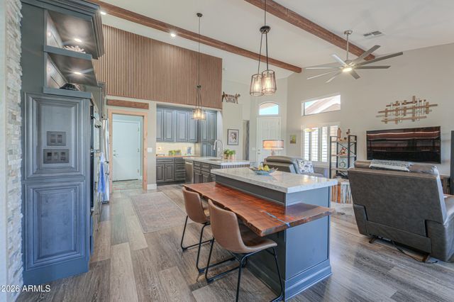 1538 E EARL Drive, Casa Grande, AZ 85122