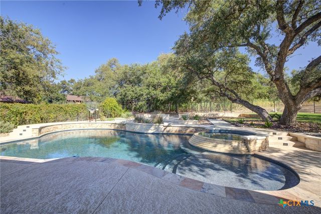 1120 Glen Wood Drive, New Braunfels, TX 78132