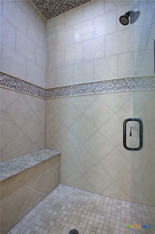 1120 Glen Wood Drive, New Braunfels, TX 78132