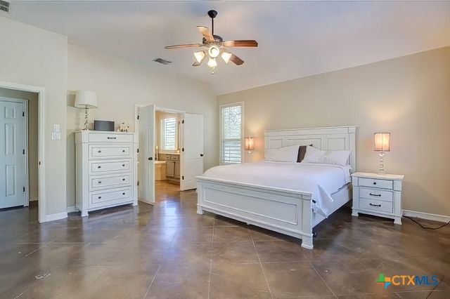 1120 Glen Wood Drive, New Braunfels, TX 78132