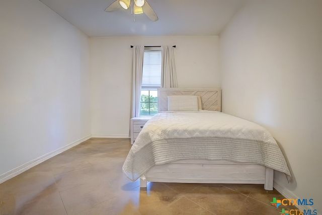 1120 Glen Wood Drive, New Braunfels, TX 78132