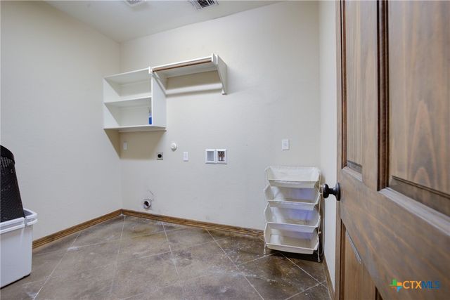 1120 Glen Wood Drive, New Braunfels, TX 78132