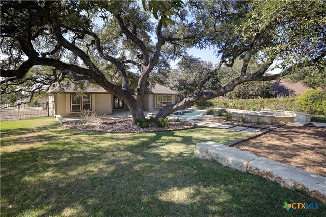 1120 Glen Wood Drive, New Braunfels, TX 78132