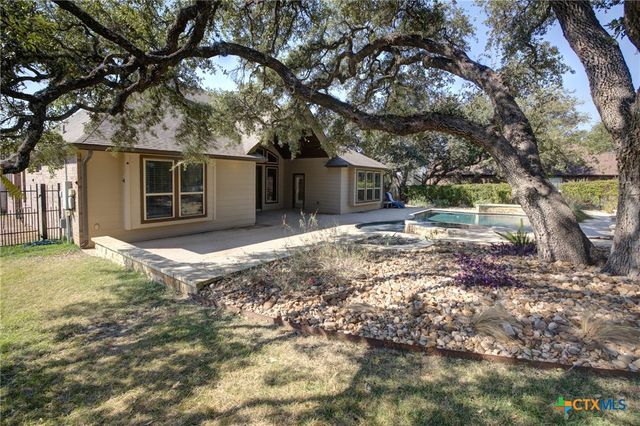 1120 Glen Wood Drive, New Braunfels, TX 78132