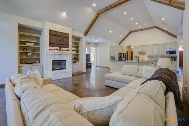 1120 Glen Wood Drive, New Braunfels, TX 78132