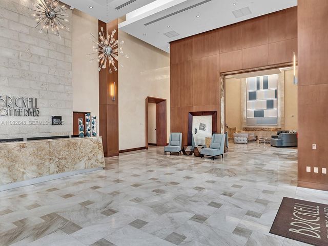 31 SE 5th St 2911, Miami, FL 33131