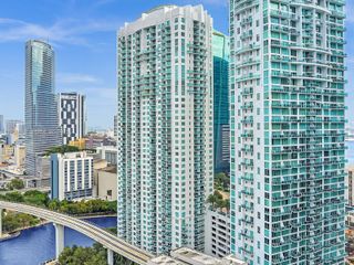 31 SE 5th St 2911, Miami, FL 33131